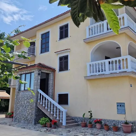 Vera Πανσιόν Porat (Krk)
