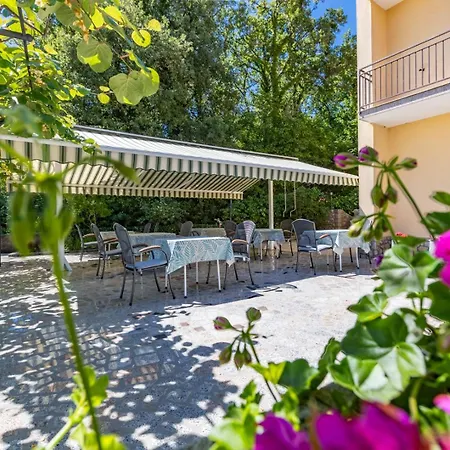 Vera 3* Porat (Krk)